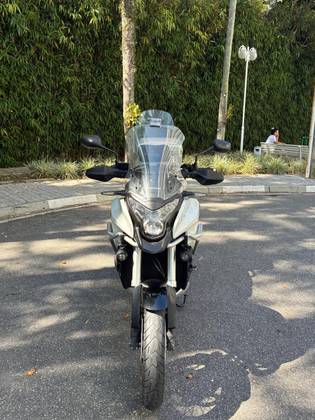 HONDA VFR 1200X HONDA VFR 1200X